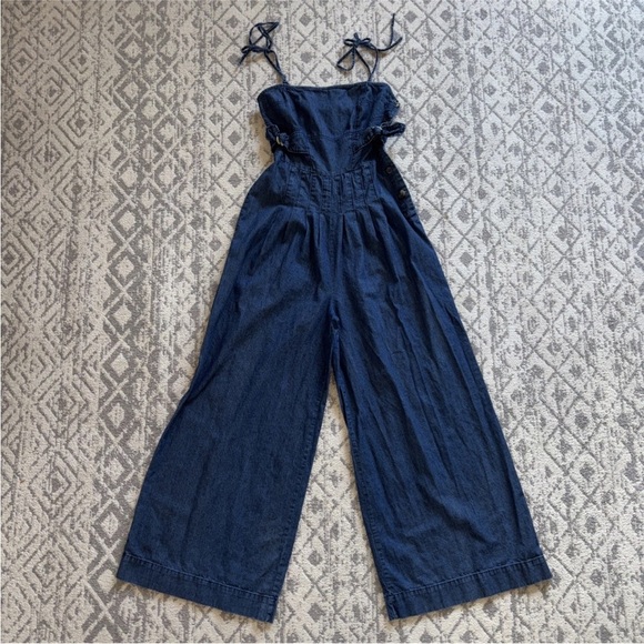 Free People Brittany Denim Jumpsuit Blue Tie Straps Button Casual Wide Leg Sz 2 - Picture 2 of 9
